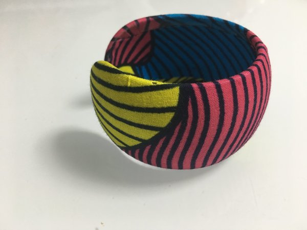 Armband aus afrikanischem Stoff 2