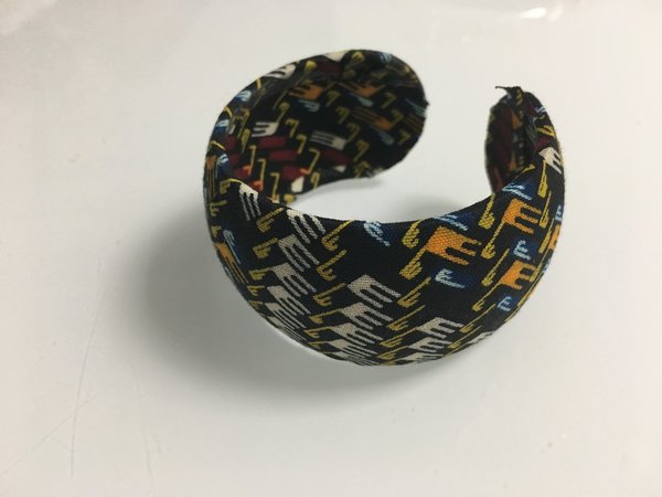 Armband aus afrikanischem Stoff